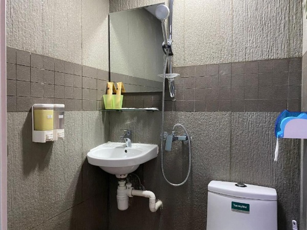 Hong Kong Hostel (Tsim Sha Tsui Mansion) image 36